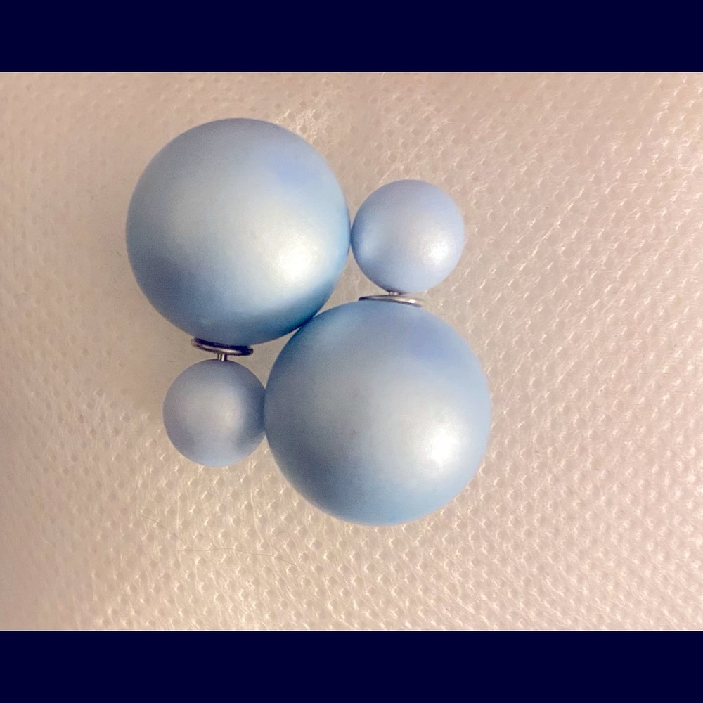 Double sided earrings!!